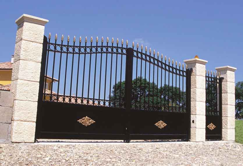 Wrought Iron Traditional Swing Gates with Gold Decoration