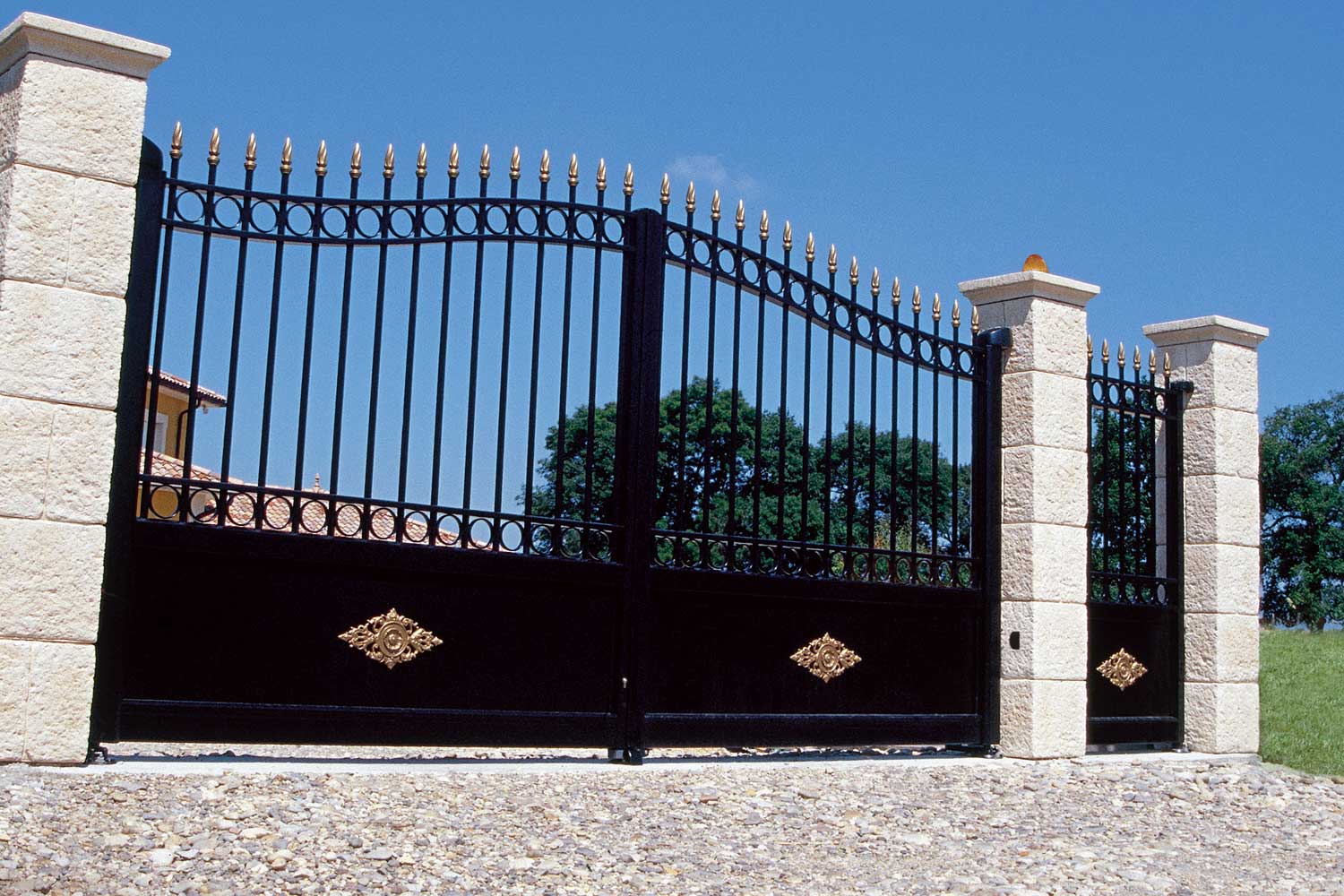 Wrought Iron Aluminium Driveway Gates SWING GATE WITH MATT GOLD FINIALS BLACK