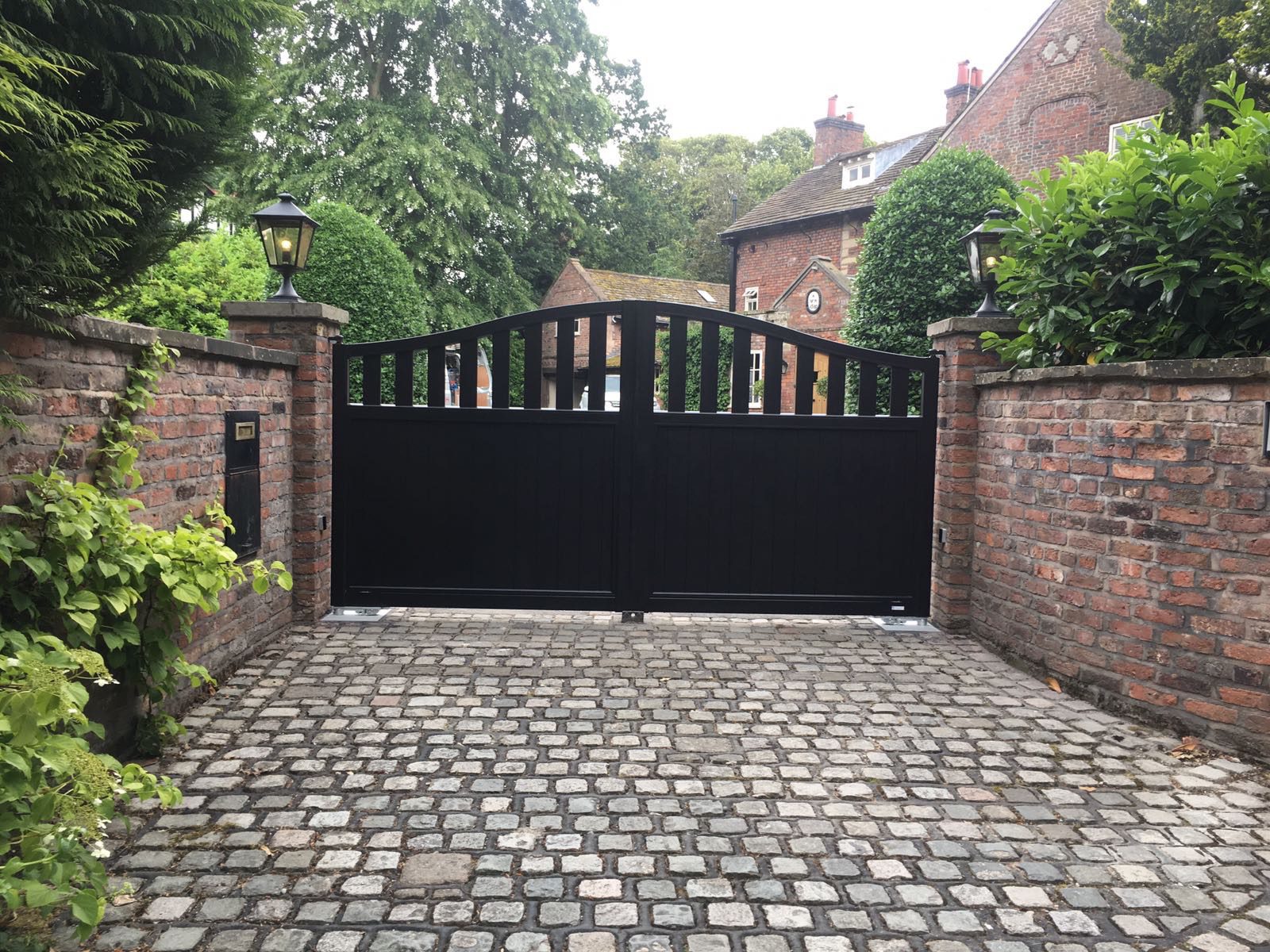 black swing gates aluminium driveway gates